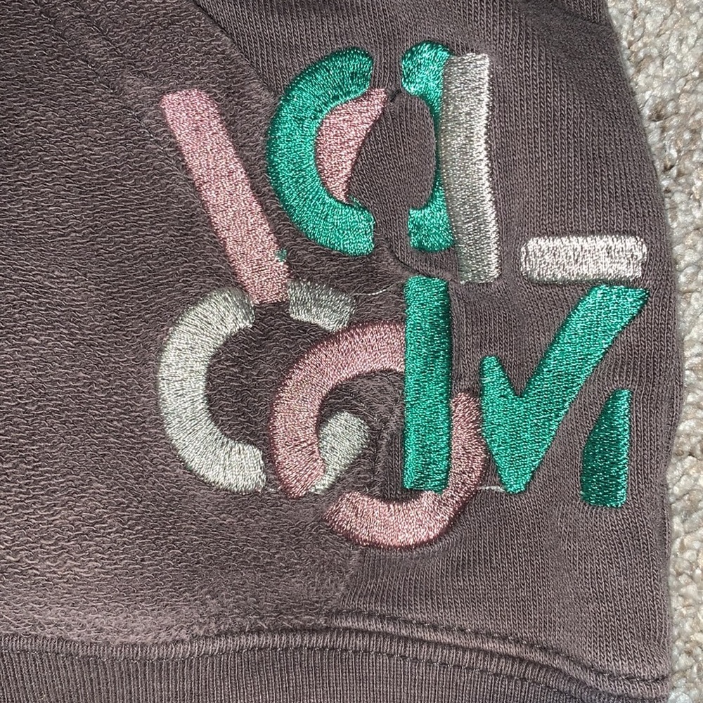 Volcom - Picture 2 of 4